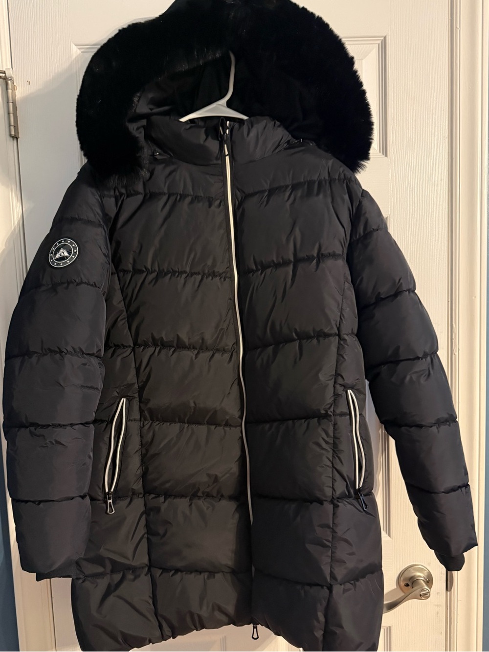 Women’s Black Long Puffer Coat Faux Fur Hood Size XL
